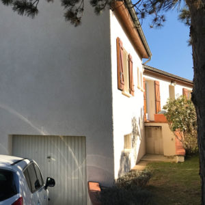 Façades rénovées au sud de Toulouse, à Roquettes