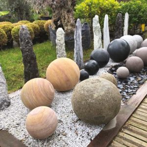 Déco minérale au jardin