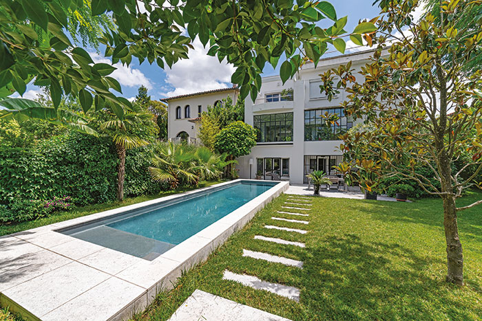 Piscine art déco 1 ma maison diffazur occitanie piscine