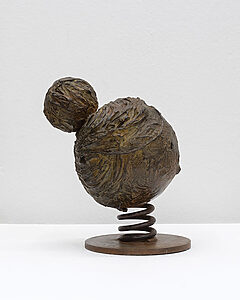 sculpture en bronze composée de deux sphères