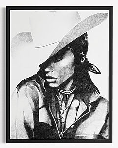 femme avec chapeau de cowboy