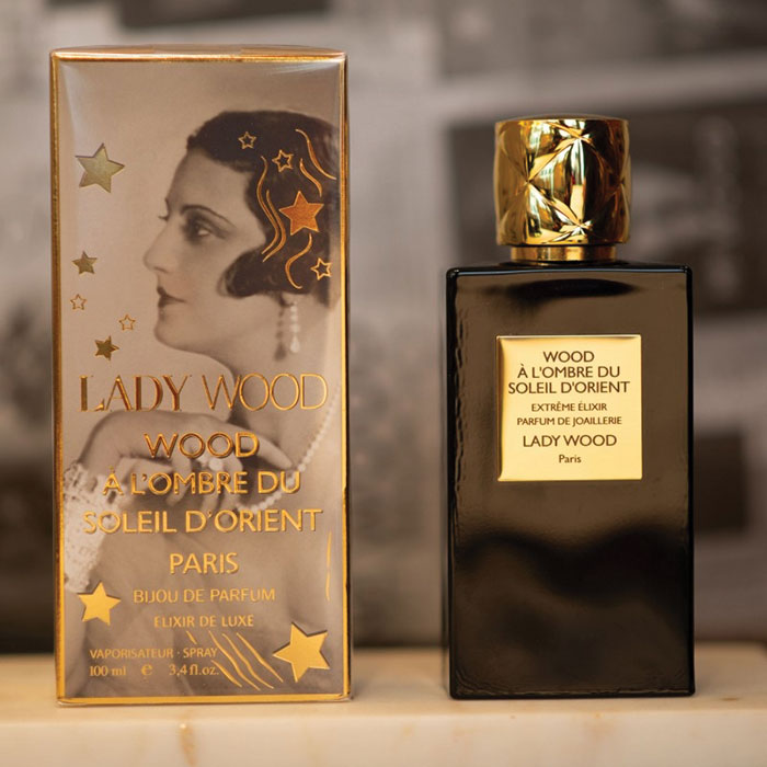 coffret et bouteille parfum style ancien