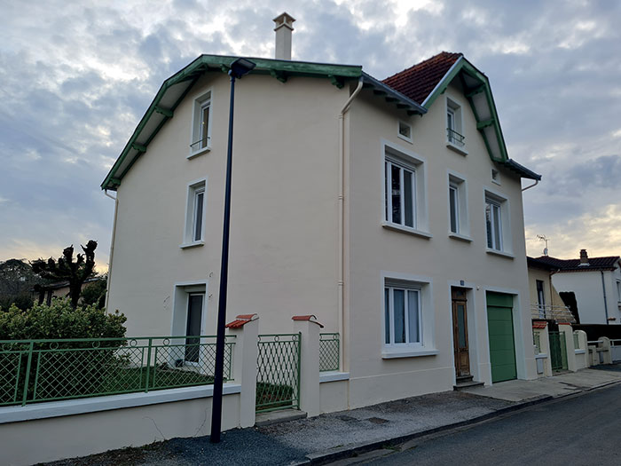 Façade de la maison de Castres après rénovation