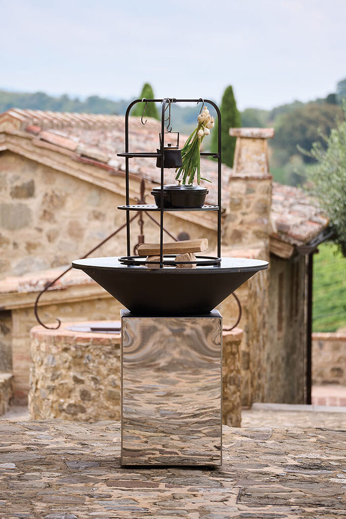 Cuisine en plein air avec cage pour asado de la marque Ofyr