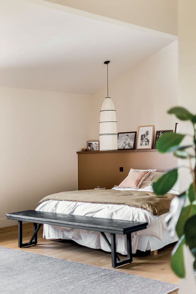ferme contemporaine proche de Toulouse avec la chambre parentale 