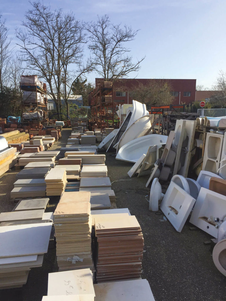 Recyclo'bat recyclage Toulouse bois carrelages sanitaires